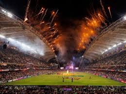 拉斯穆斯·霍伊伦(22 岁)在那不勒斯对阵尤文图斯的比赛中攻入 2 个进球！