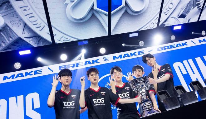 这种坚定的 这种坚定的